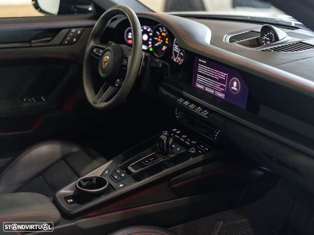 Porsche 911 (992) Carrera GTS PDK - 37