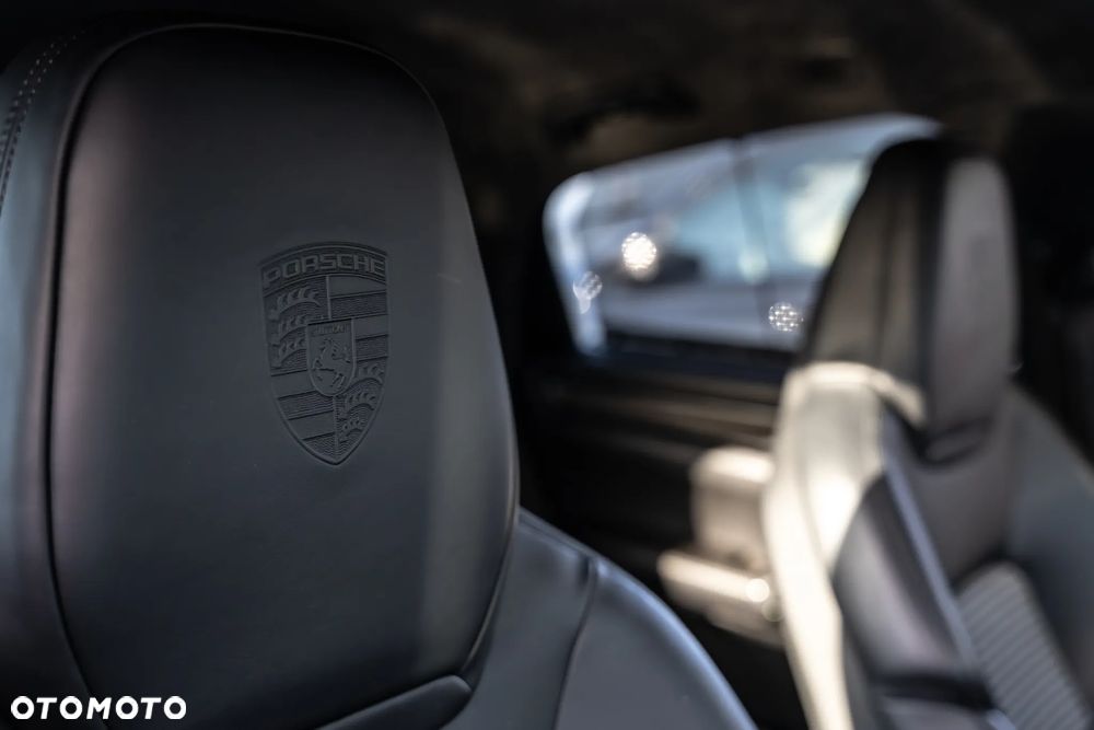 Porsche Cayenne - 30