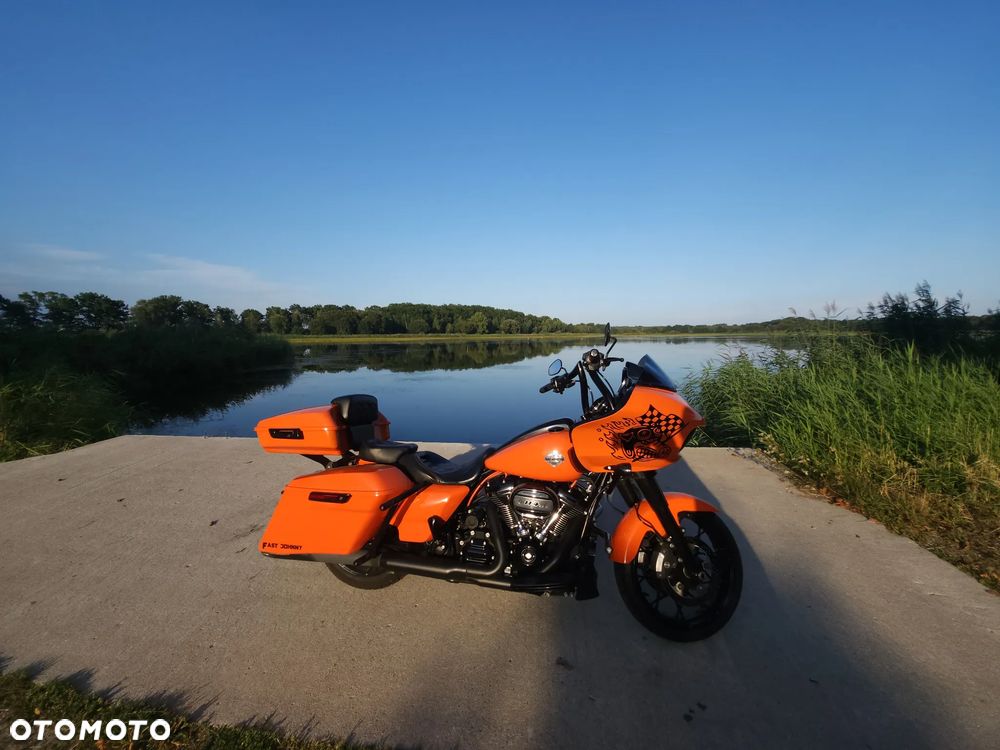 Harley-Davidson Touring Road Glide - 1
