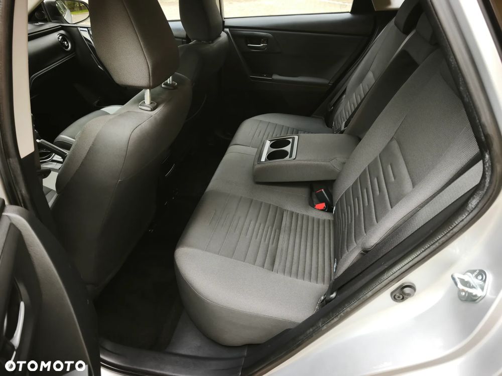 Toyota Auris 1.2 Turbo Edition S+ - 13