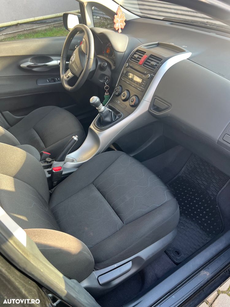 Toyota Auris - 8