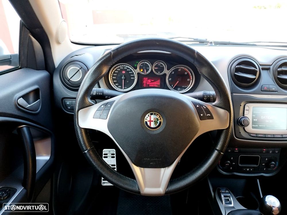 Alfa Romeo MiTo 1.3 JTD Distinctive S&S - 31