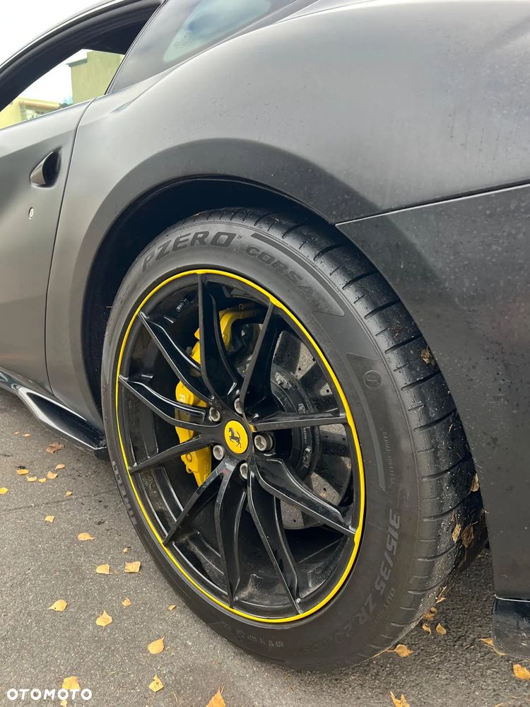 Ferrari 812 Superfast - 7