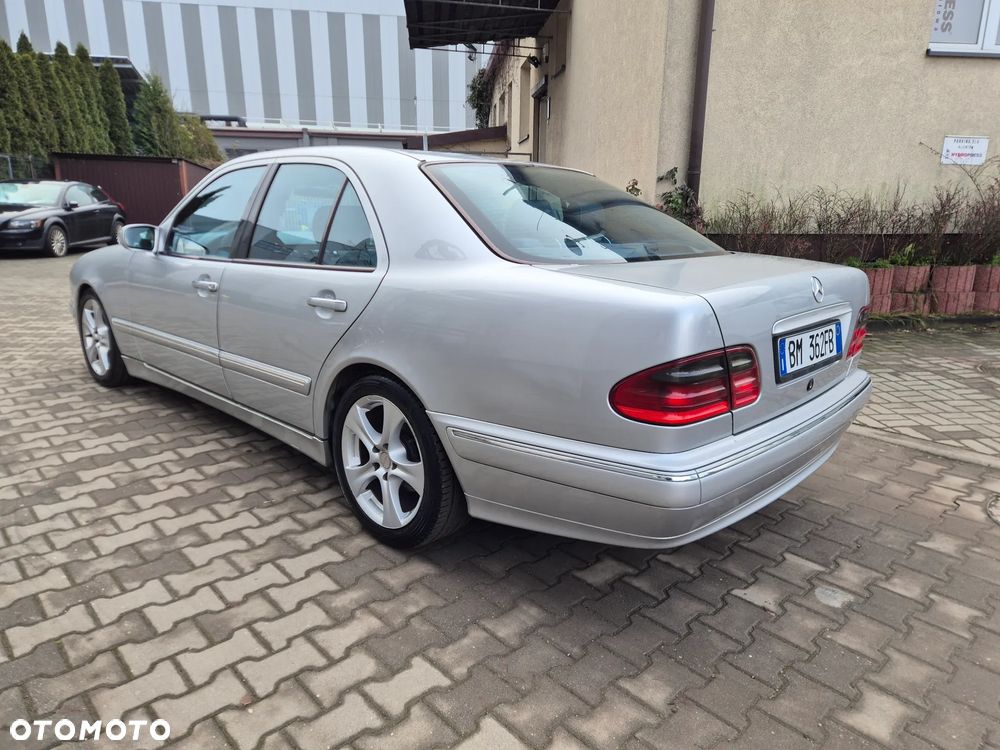 Mercedes-Benz Klasa E 220 CDI Avantgarde - 8