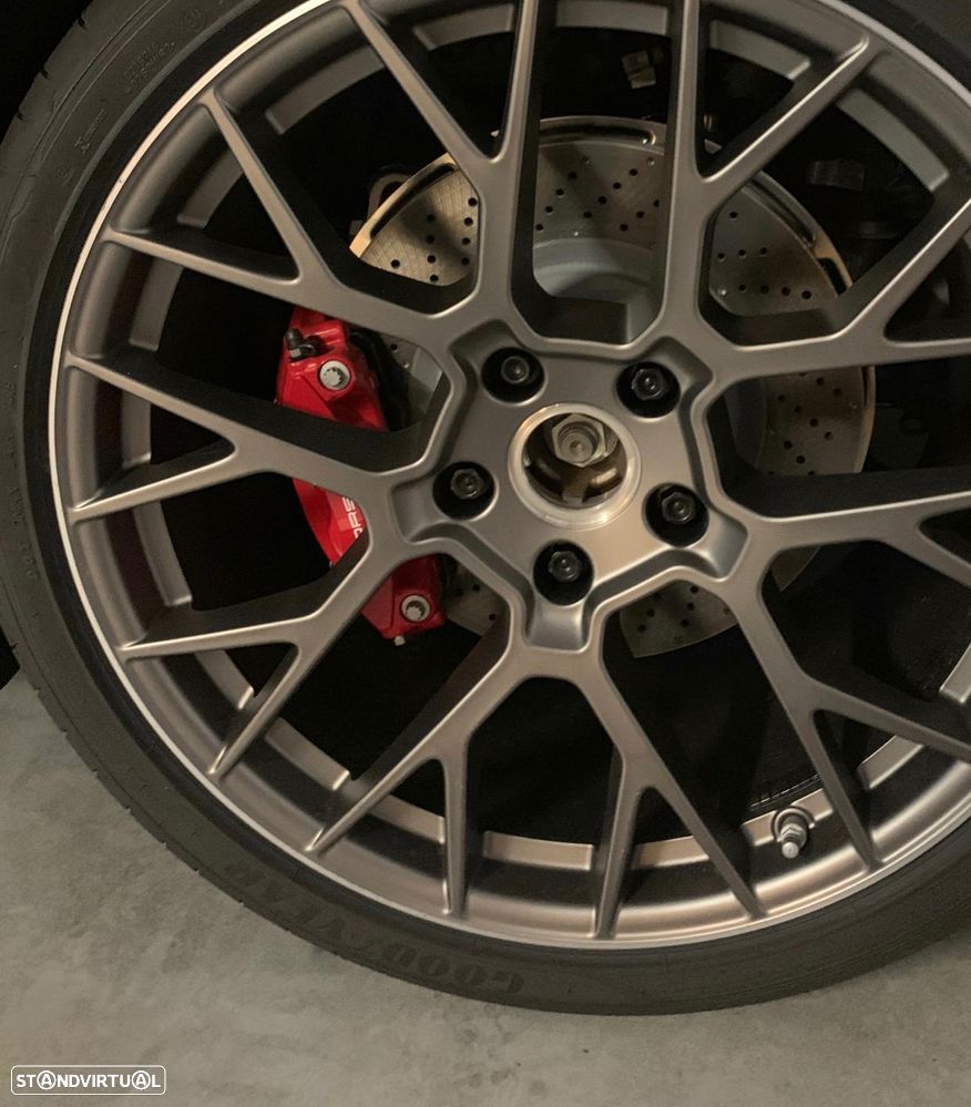 Porsche 911 Série F - 5