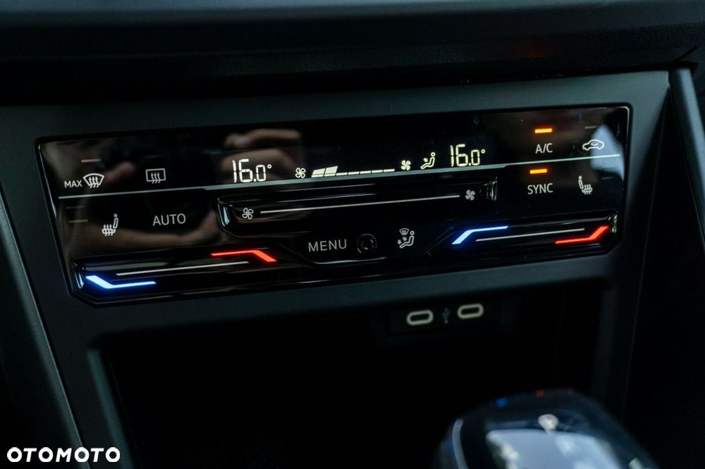 Volkswagen Polo - 30