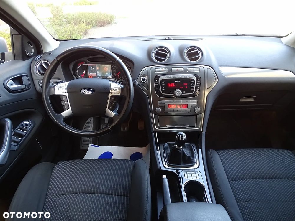 Ford Mondeo 2.0 TDCi Ghia X - 6