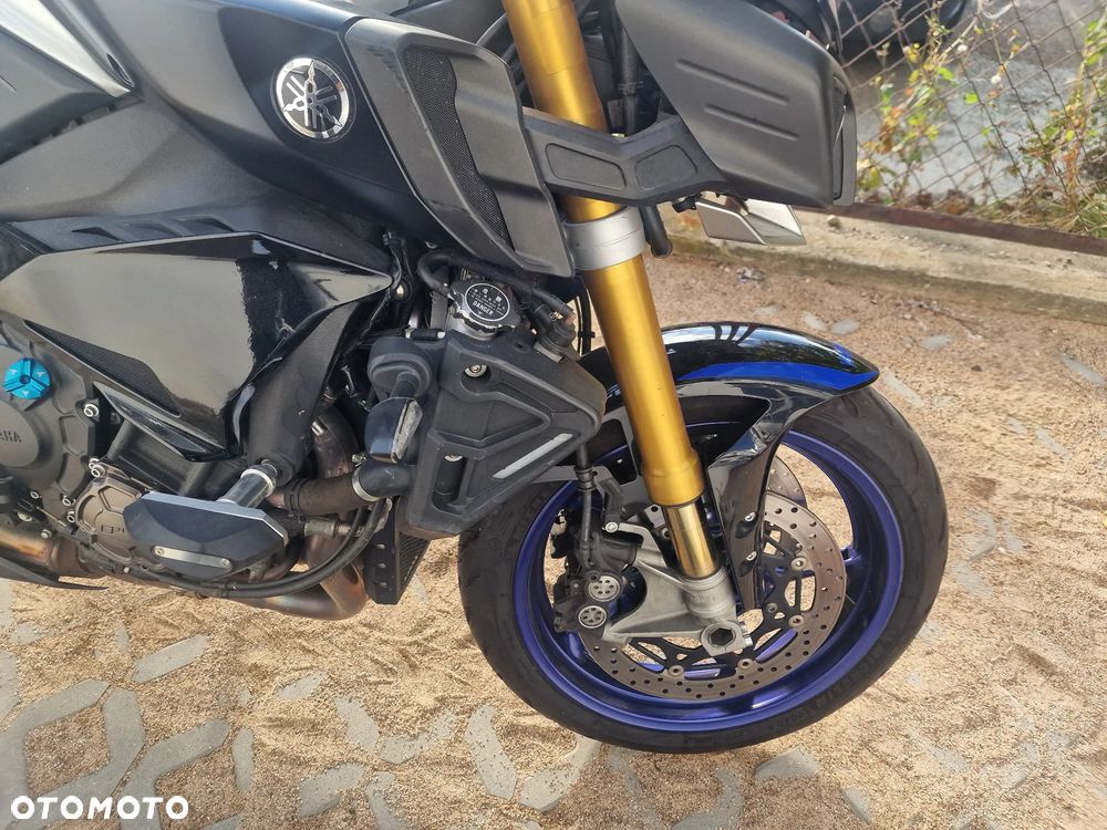 Yamaha MT - 6