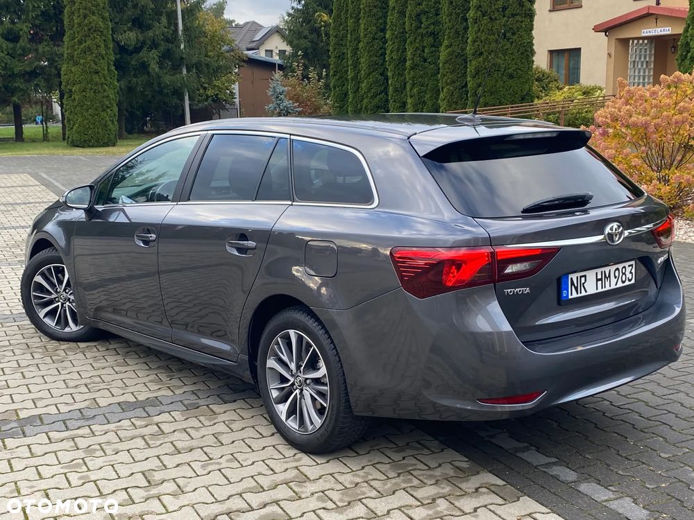 Toyota Avensis 2.0 D-4D Prestige - 6