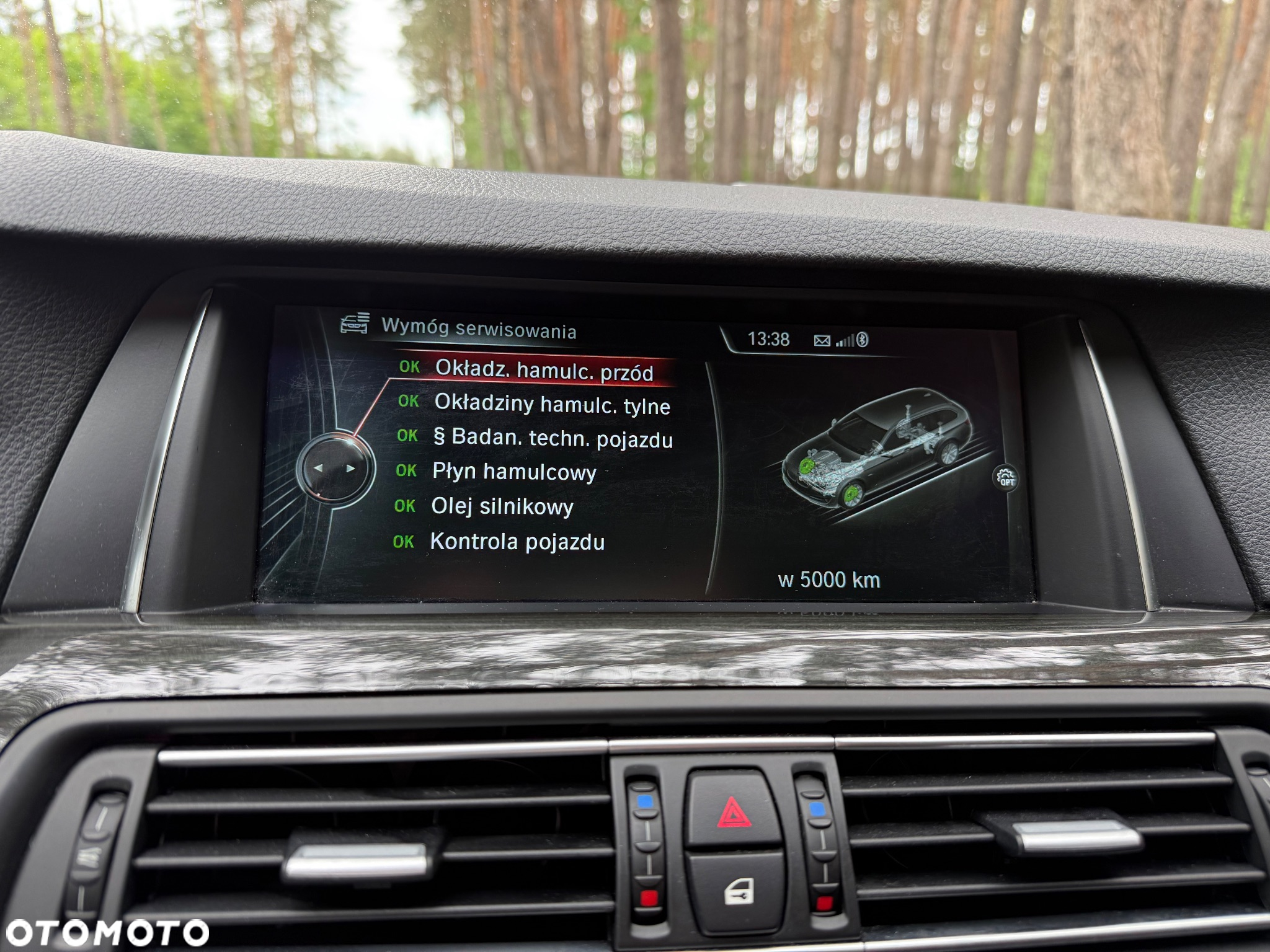 BMW Seria 5 530d xDrive - 12