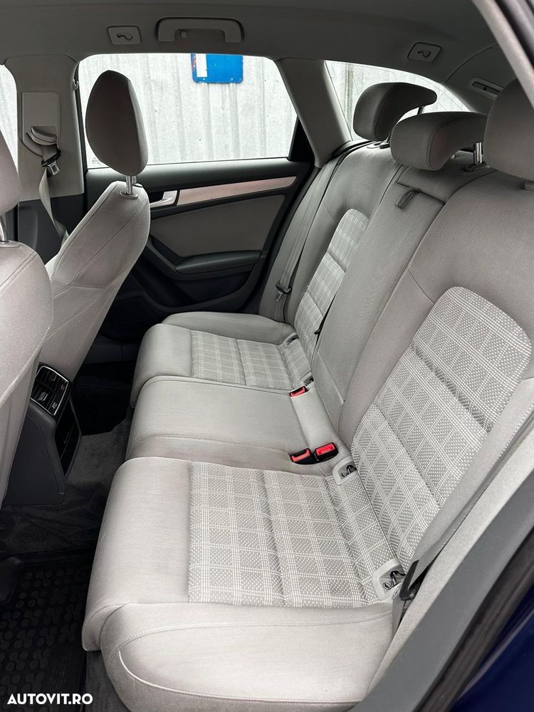 Audi A4 Avant 2.0 TDI DPF quattro S line Sportpaket - 11