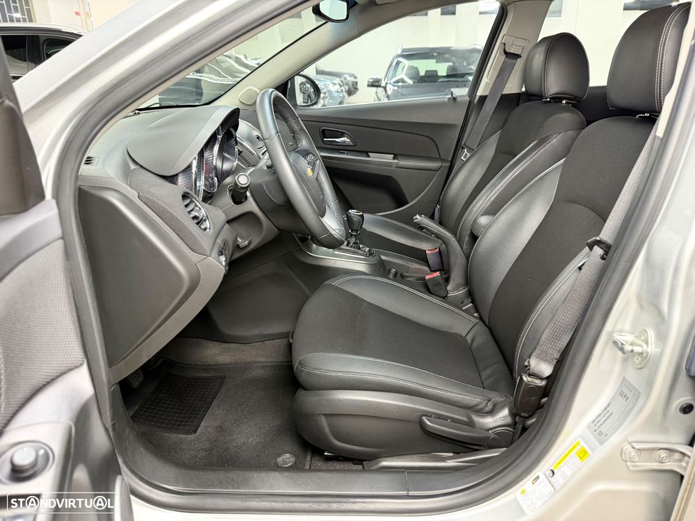 Chevrolet Cruze SW 1.7 VCDi LTZ - 15