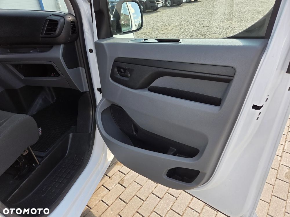 Opel Vivaro - 26