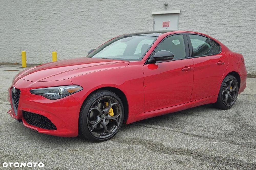 Alfa Romeo Giulia 2.0 Turbo TI Q4 - 4