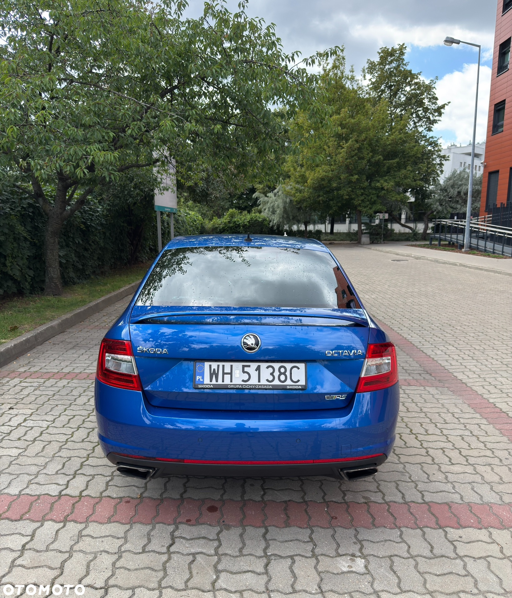 Skoda Octavia 2.0 TSI RS DSG - 2