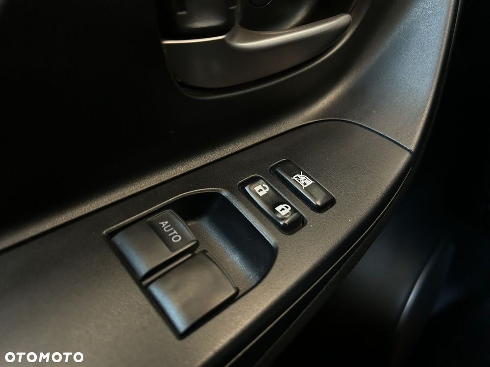 Toyota Yaris 1.33 Premium EU6 - 35