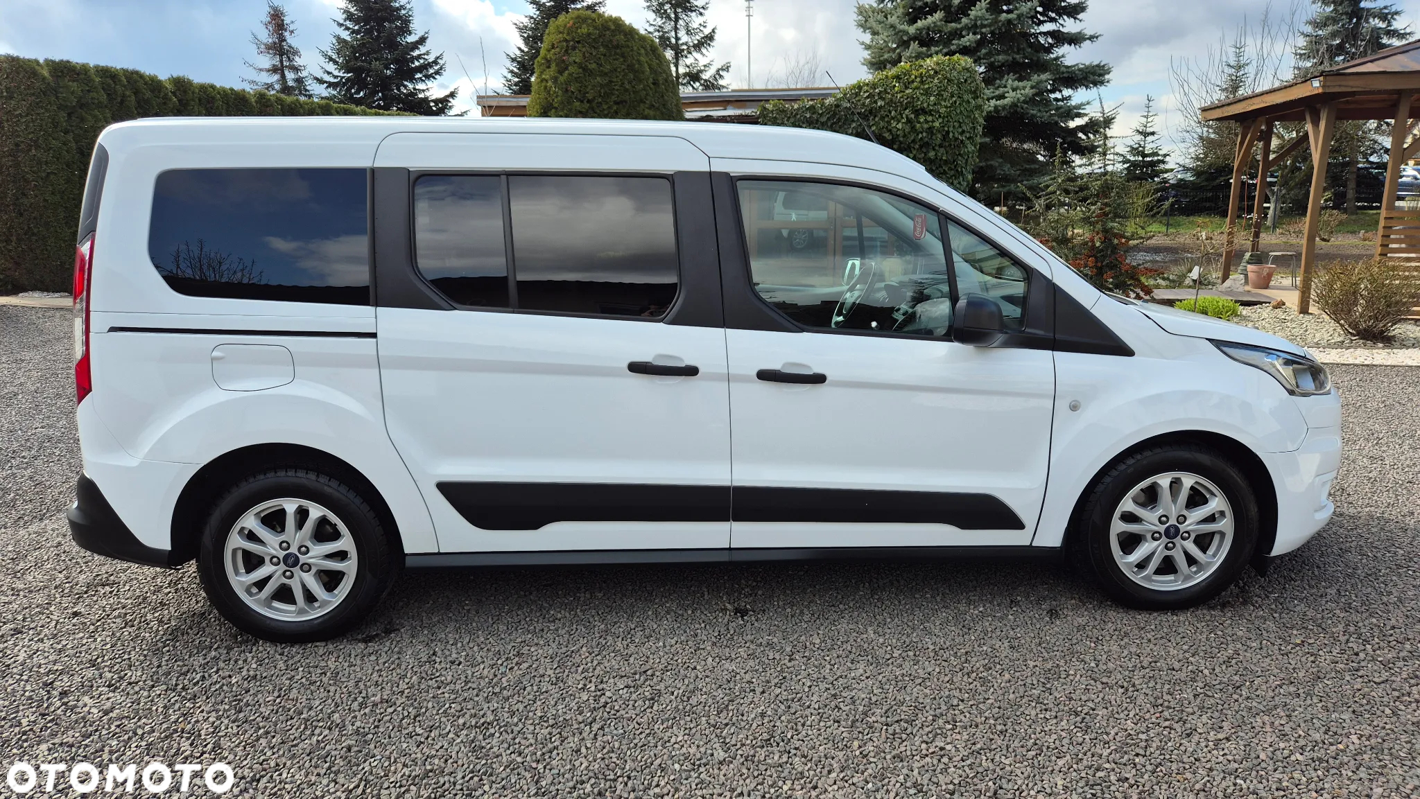 Ford Tourneo Connect Grand - 9