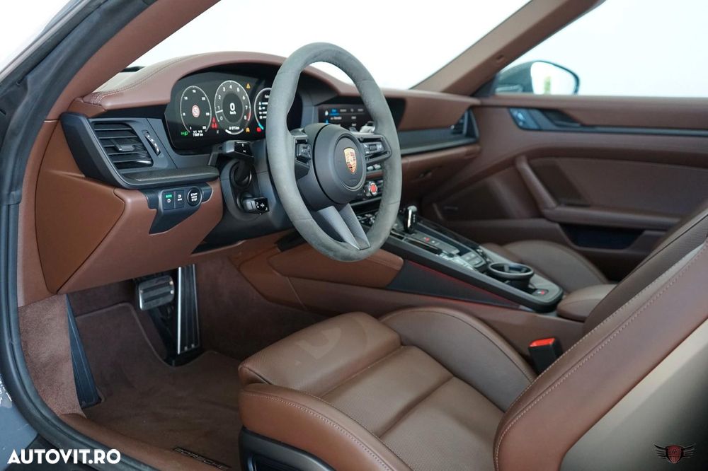 Porsche 911 Carrera PDK - 4