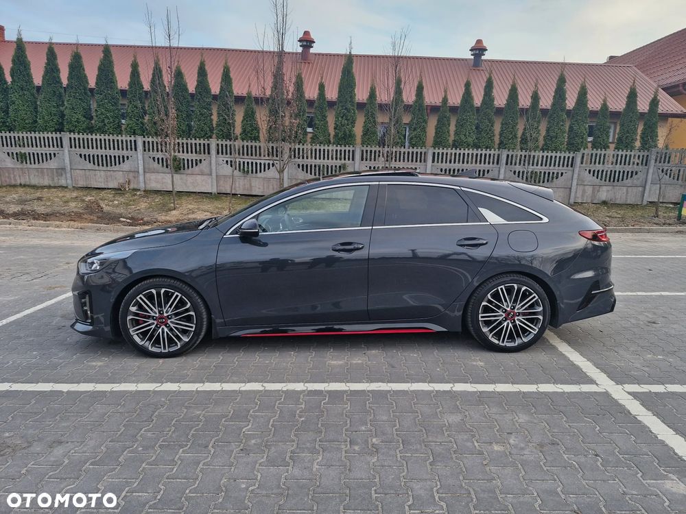 Kia ProCeed - 4