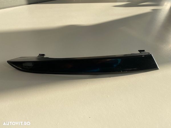 Ornament bara fata dreapta VOLVO S80 V70 2014-2017 31353449