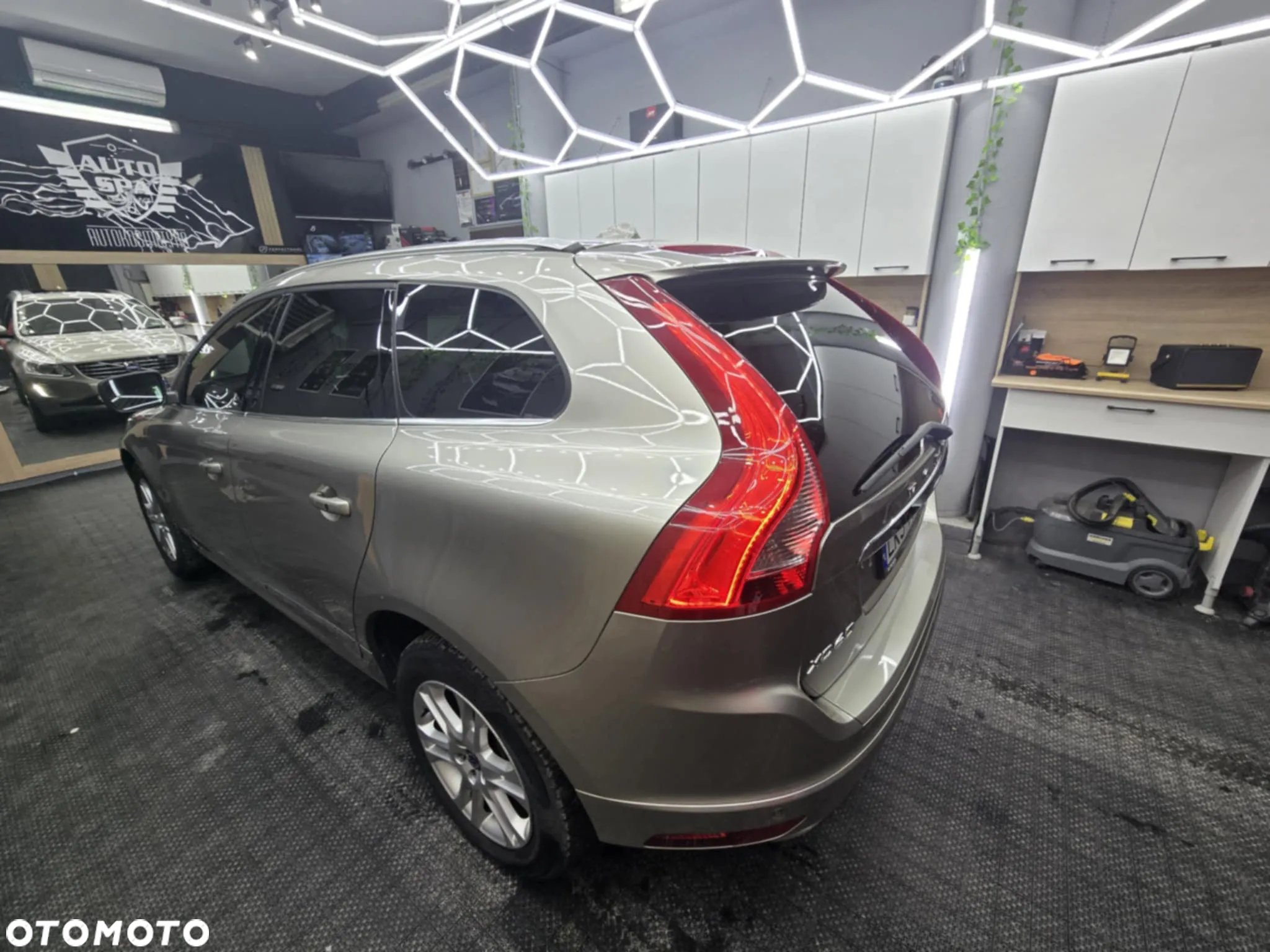 Volvo XC 60 T5 Drive-E Summum - 24