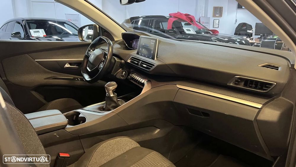 Peugeot 3008 PureTech 130 Stop & Start GPF Active Pack - 12