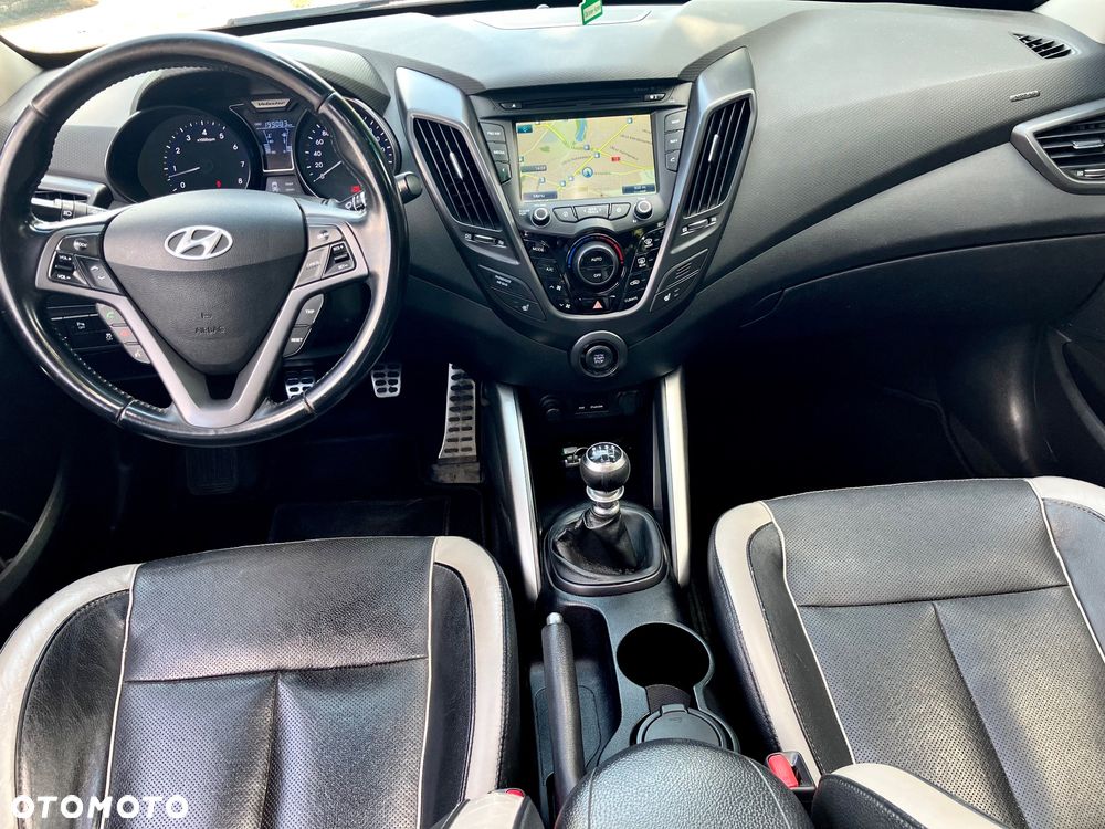 Hyundai Veloster 1.6 Turbo Matt Finish - 22