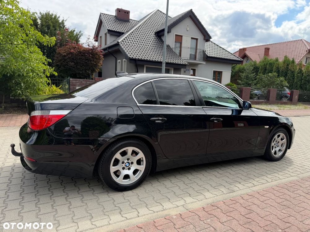 BMW Seria 5 523i - 21