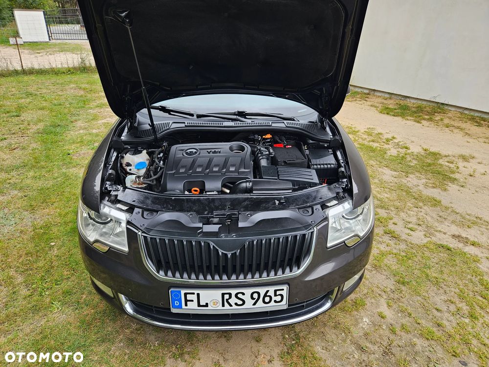 Skoda Superb 2.0 TDI 4x4 Elegance - 18