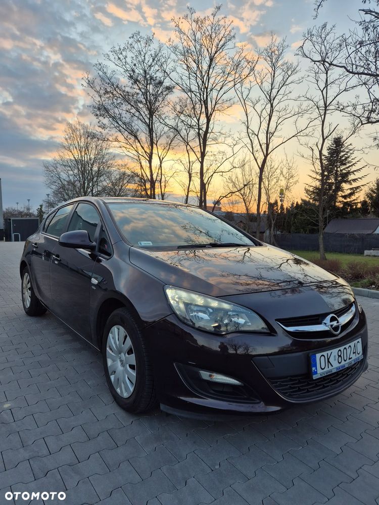 Opel Astra - 1