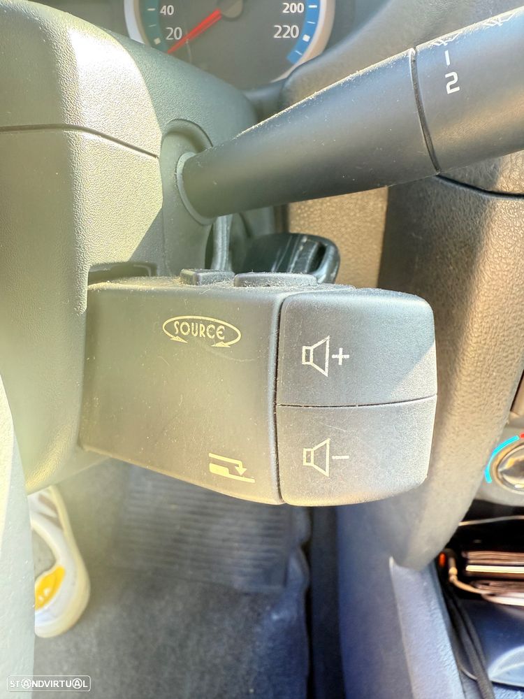 Renault Clio 1.2 16V Authentique - 13