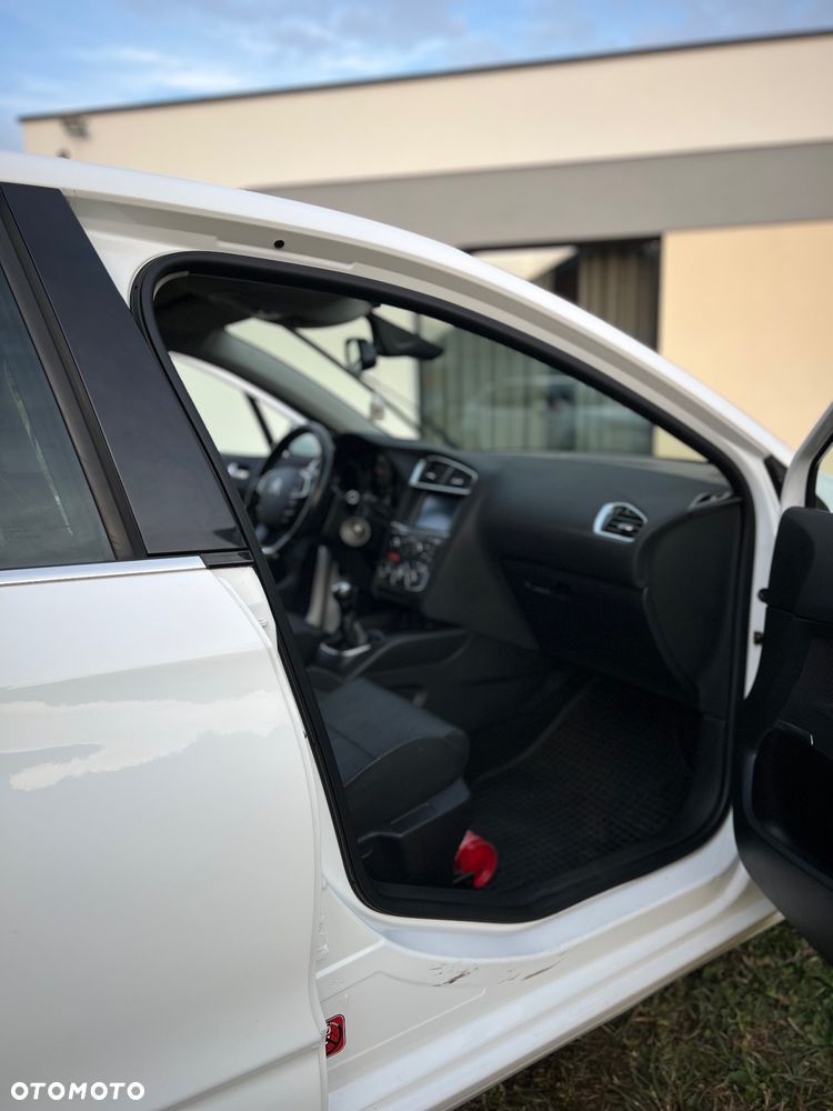 Citroën C4 1.6 VTi Selection - 16