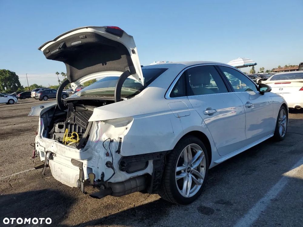 Audi A4 - 5