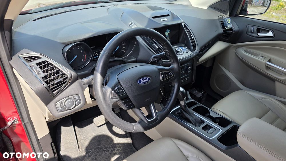 Ford Escape 2.0 EcoBoost AWD Titanium - 6