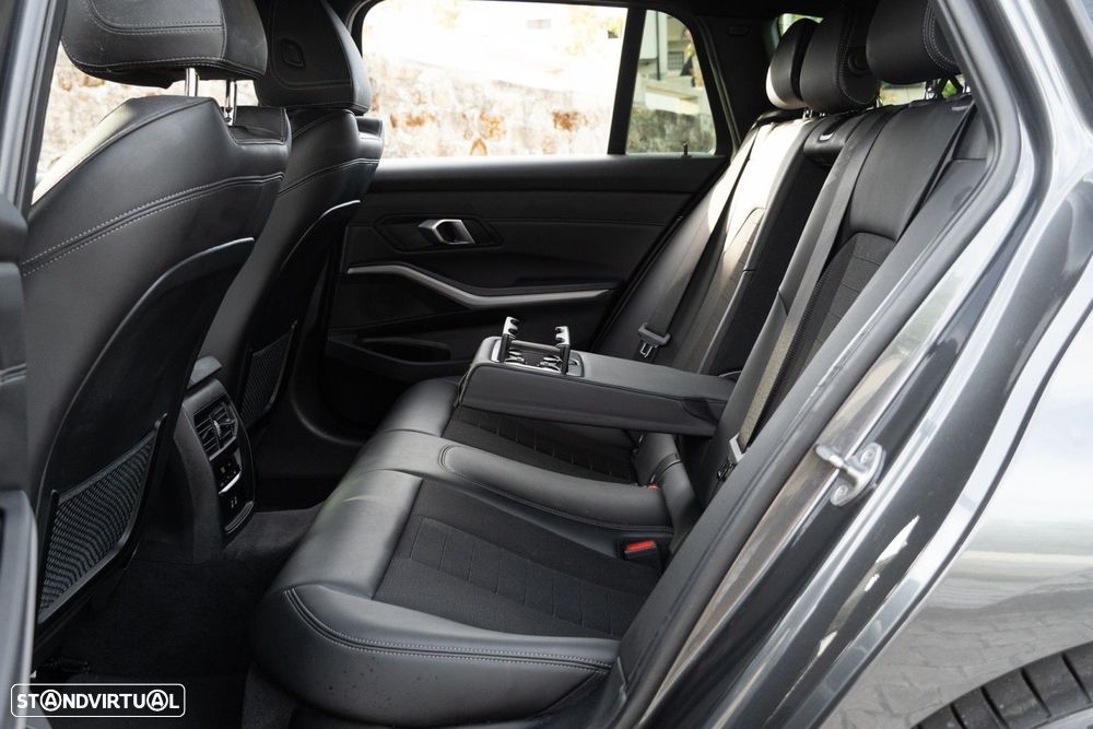BMW 320 e Line Sport Auto - 35
