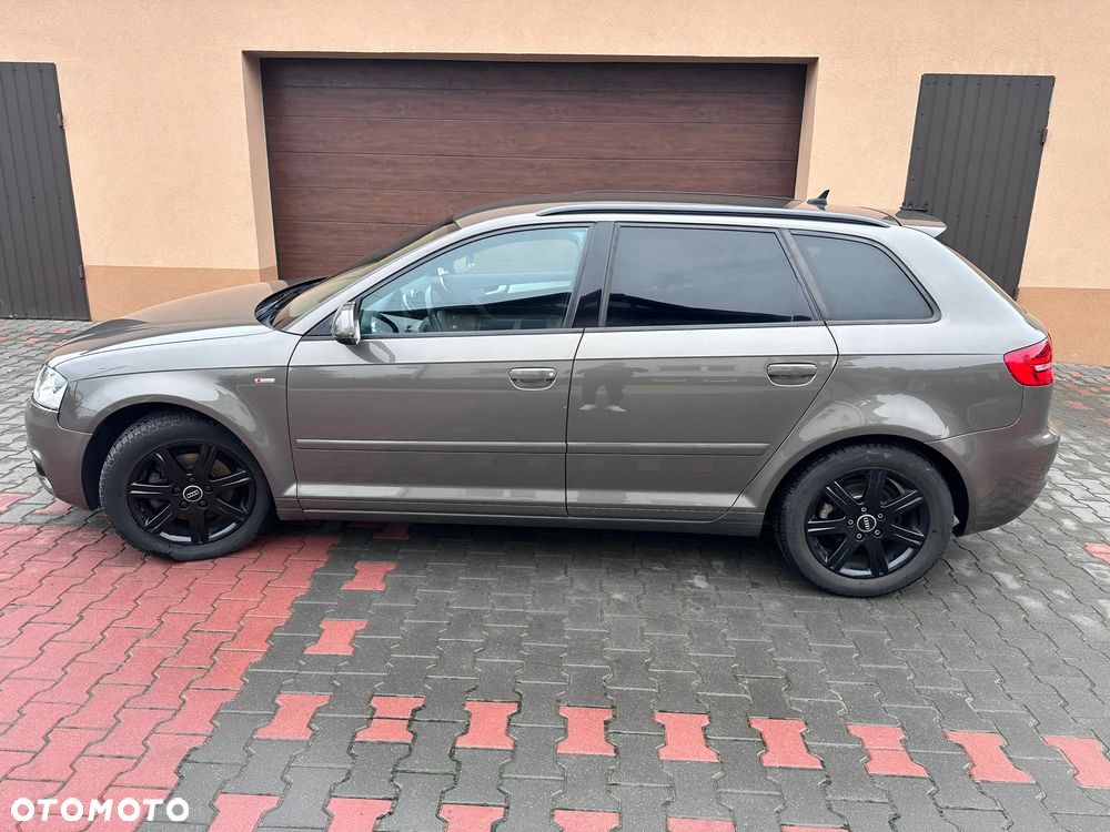 Audi A3 Sportback - 8