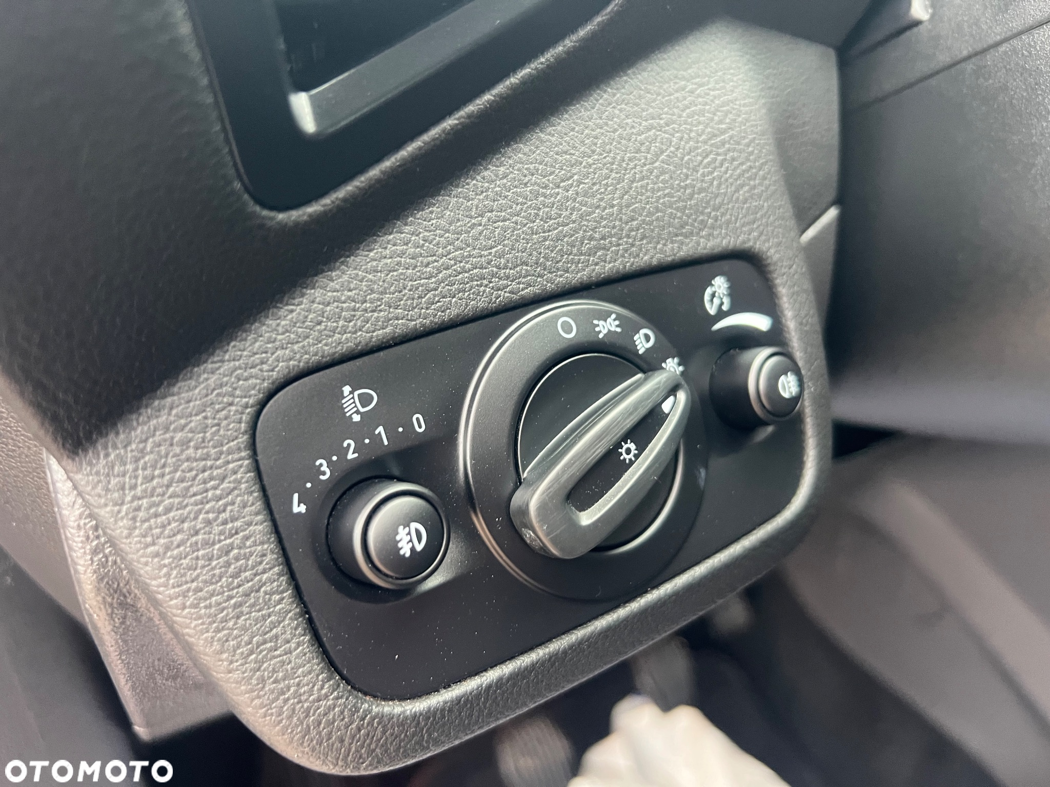 Ford Kuga - 14