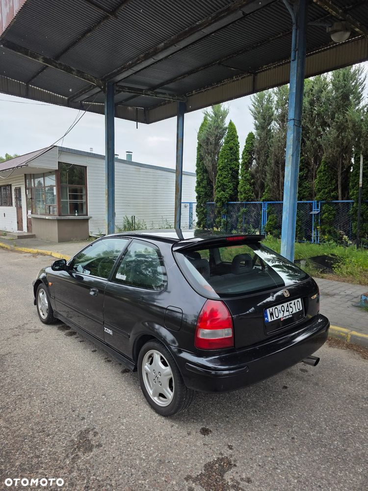 Honda Civic 1.8i VTI - 6