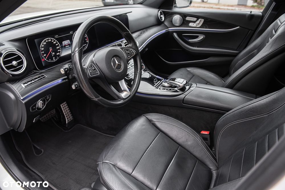 Mercedes-Benz Klasa E 220 d 4-Matic All-Terrain - 15