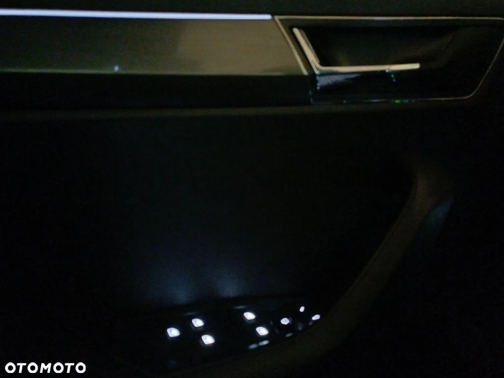 Skoda Karoq 2.0 TDI SCR 4x4 Ambition DSG - 17