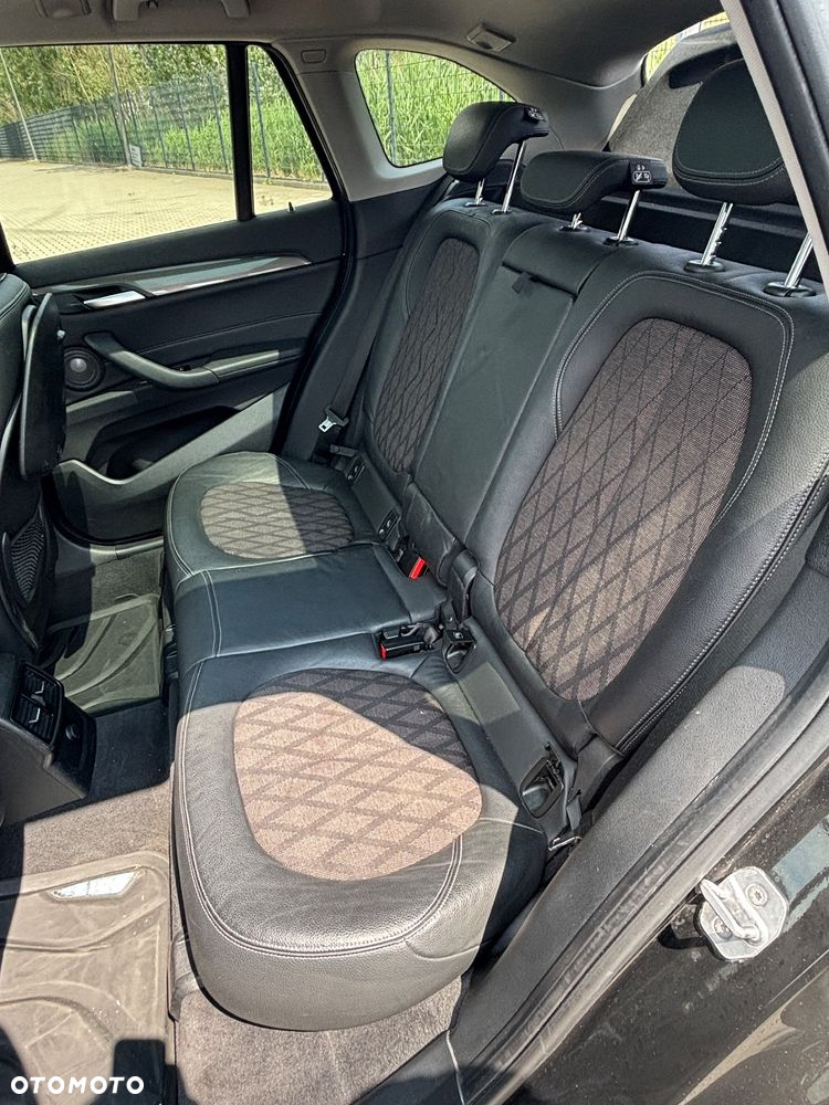 BMW X1 sDrive18i - 17
