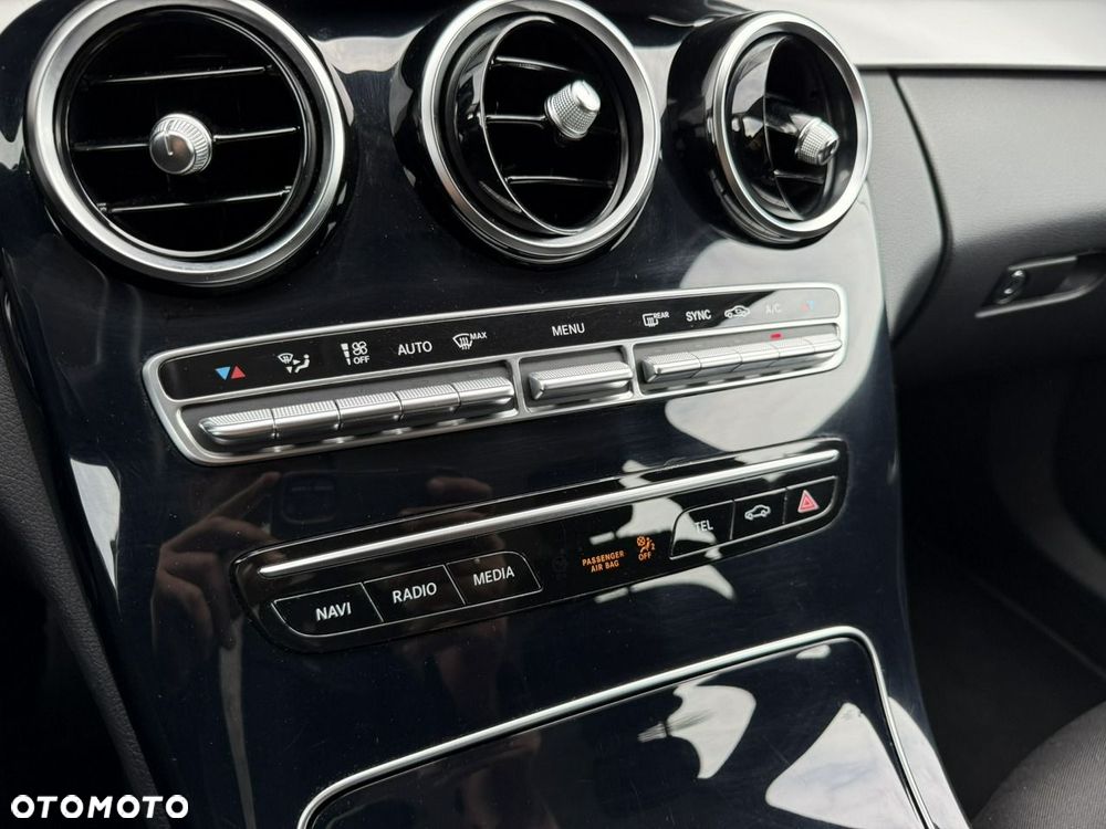 Mercedes-Benz Klasa C 220 d 9G-TRONIC - 9