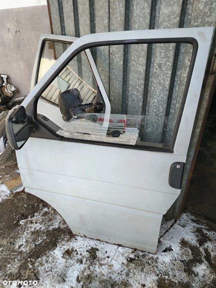 VW T4 DRZWI PRZEDNIE LEWE SZARE LL7D KOMPLETNE Z LUSTERKIEM - 1
