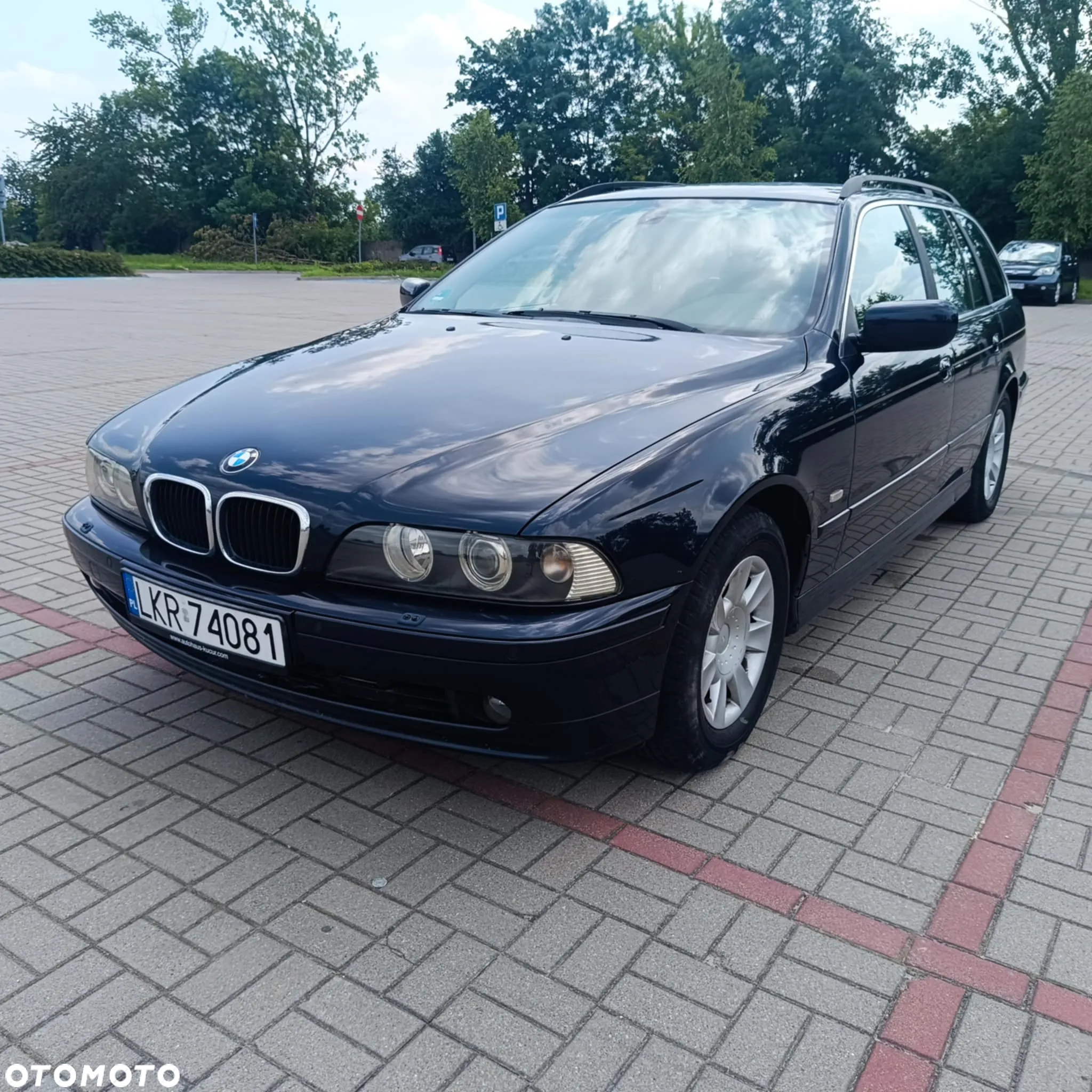 BMW Seria 5 520i Touring - 16