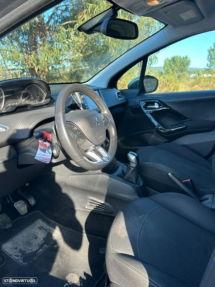 Peugeot 208 1.2 PureTech Style - 7