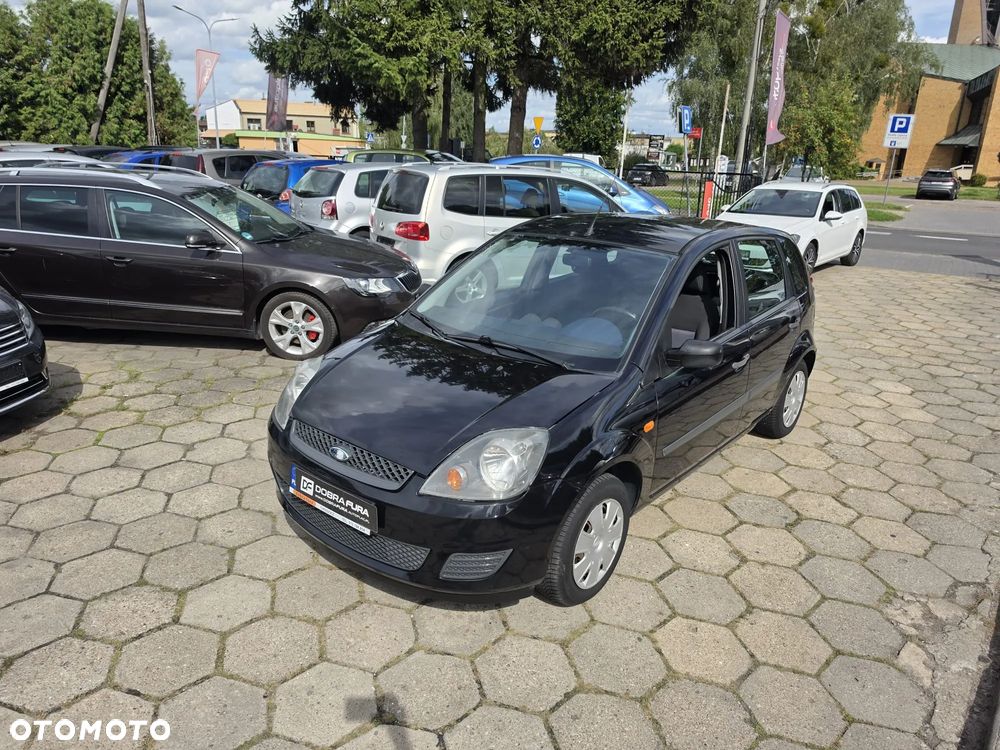 Ford Fiesta 1.4 Ghia - 27