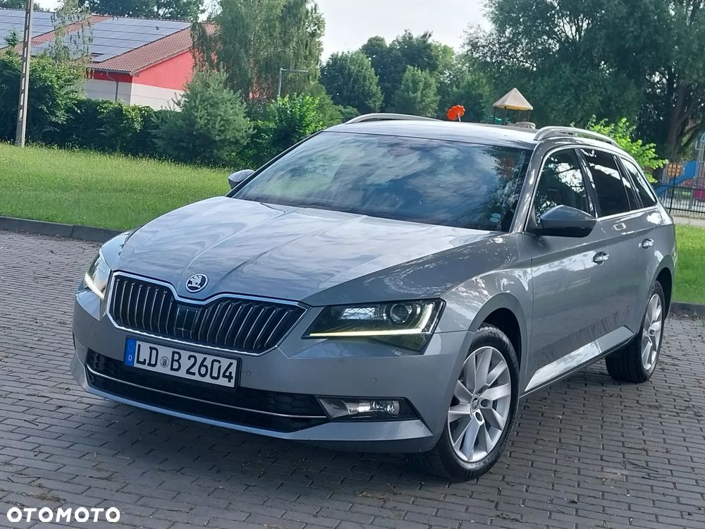 Skoda Superb 2.0 TDI Sportline DSG - 1