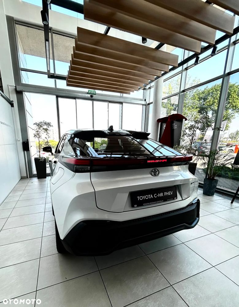 Toyota C-HR 2.0 PHEV Dynamic Force Executive - 9