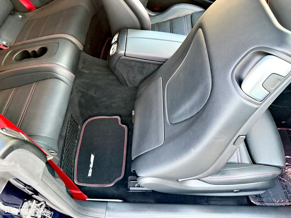 Mercedes-Benz E 53 AMG 4-Matic+ - 30