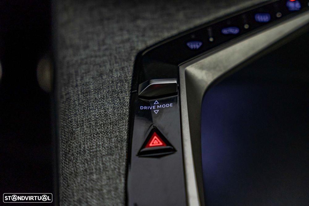 Peugeot 5008 1.2 Hybrid GT e-DCS6 - 36